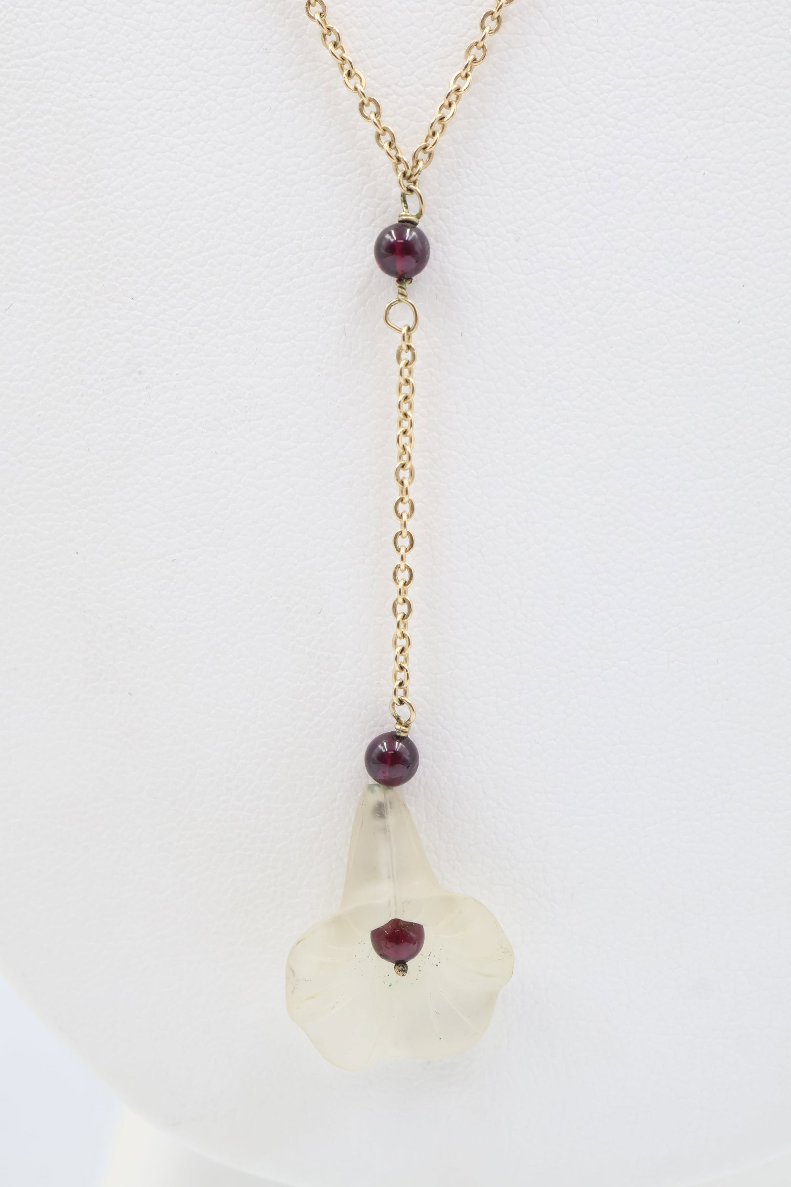 Arezzo 10k Gold & Frosted Glass Necklace: Arezzo necklace crafted in 10K gold and accented with frosted glass elements. A distinctive design combining soft texture, subtle colour and contemporary elegance. Weight 5.22 grams.