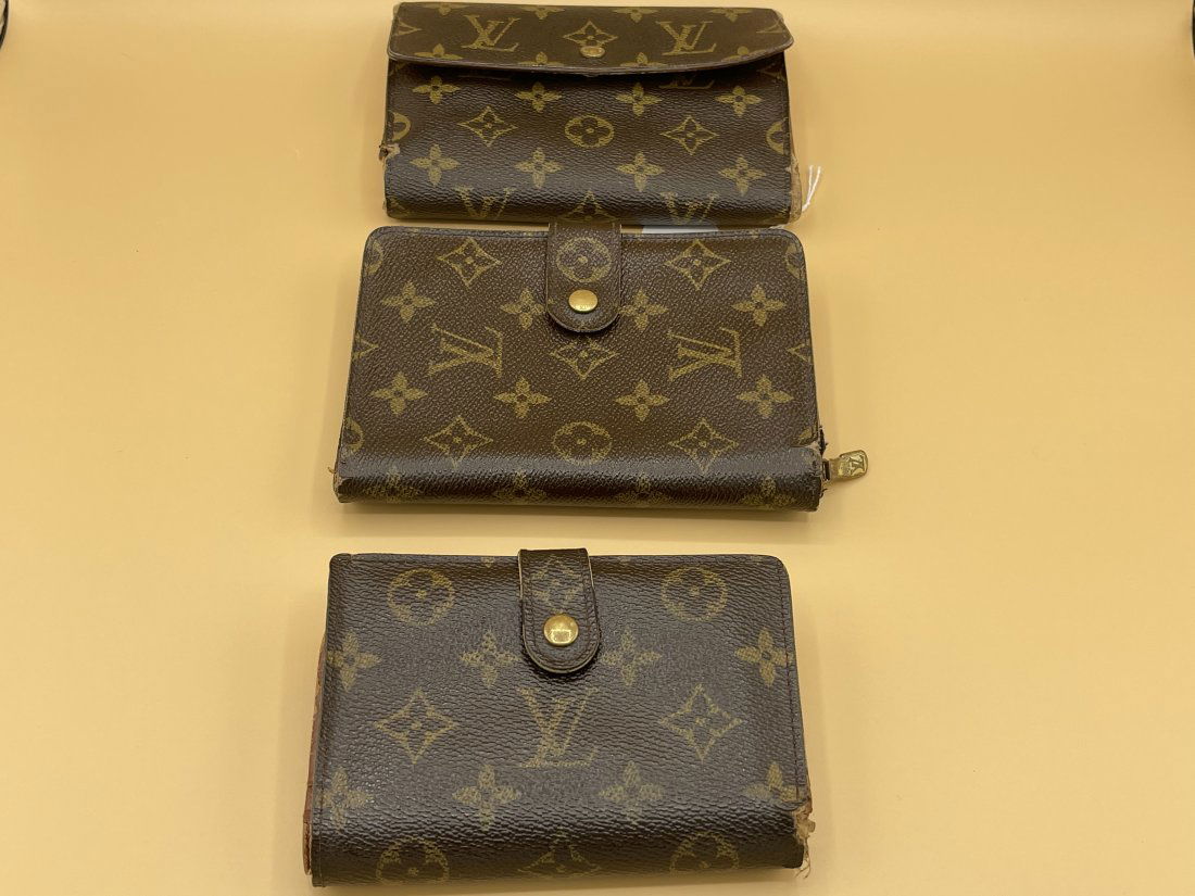3 Louis Vuitton Wallets and Coin Purse Clutch (1 of 3)