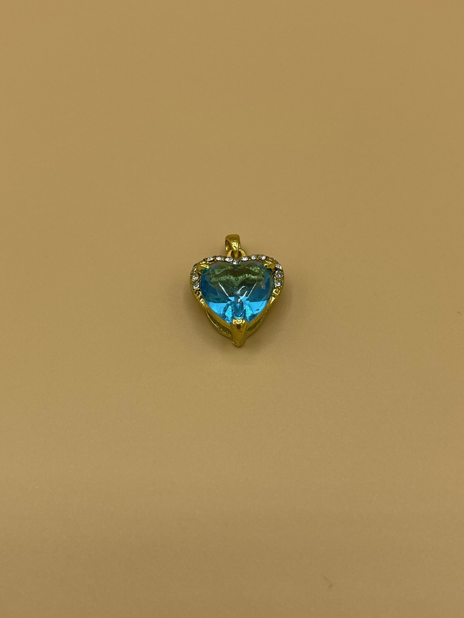 3CT Heart Shaped Topaz Pendant: Huge Topaz cut in the center of a heart shaped setting