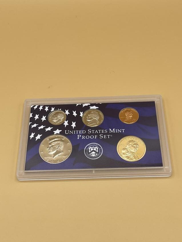 2001-P US Mint Proof Set (1 of 3)