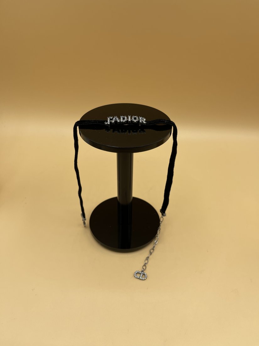 J'Adior DIOR Velvet Choker Necklace w Packaging: J'Adior DIOR Velvet Choker Necklace w/ Original Packaging including: dust bag, box, necklace and DIOR shopping bag