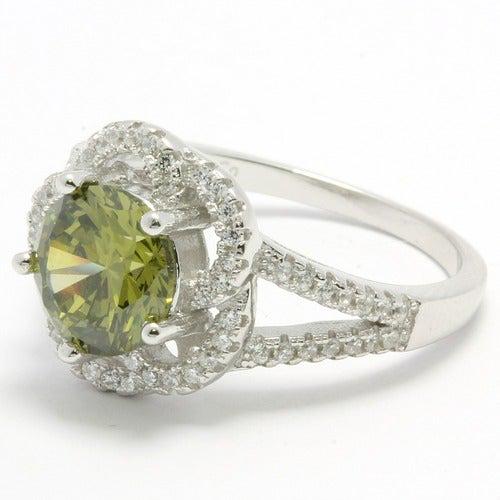 3.00CTW Peridot & Diamond 925 Ring: 3.00CTW Peridot & Diamond 925 Ring, new, size 7