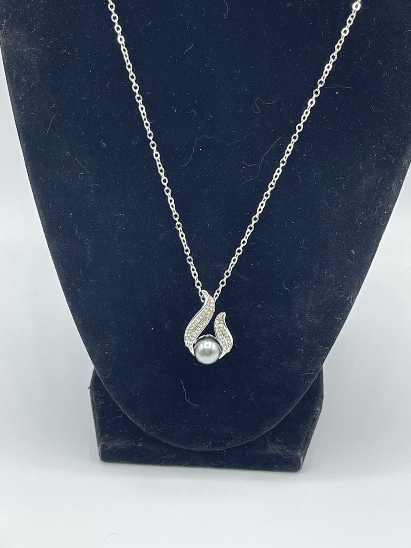 Black Akoya Single Pearl Drop Pendant Necklace (1 of 2)