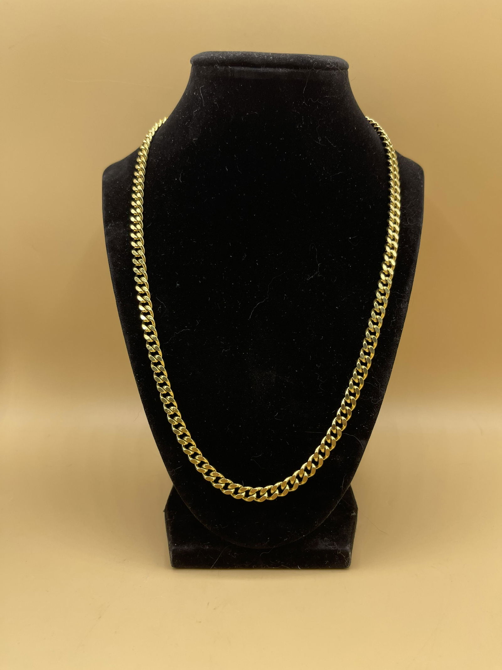 18K Solid Yellow Gold Italian Figaro Chain (1 of 3)