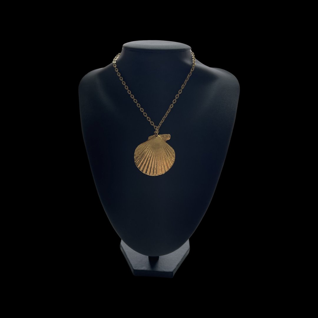 18K Yellow Gold Scallop Seashell Choker Chain Necklace (1 of 4)