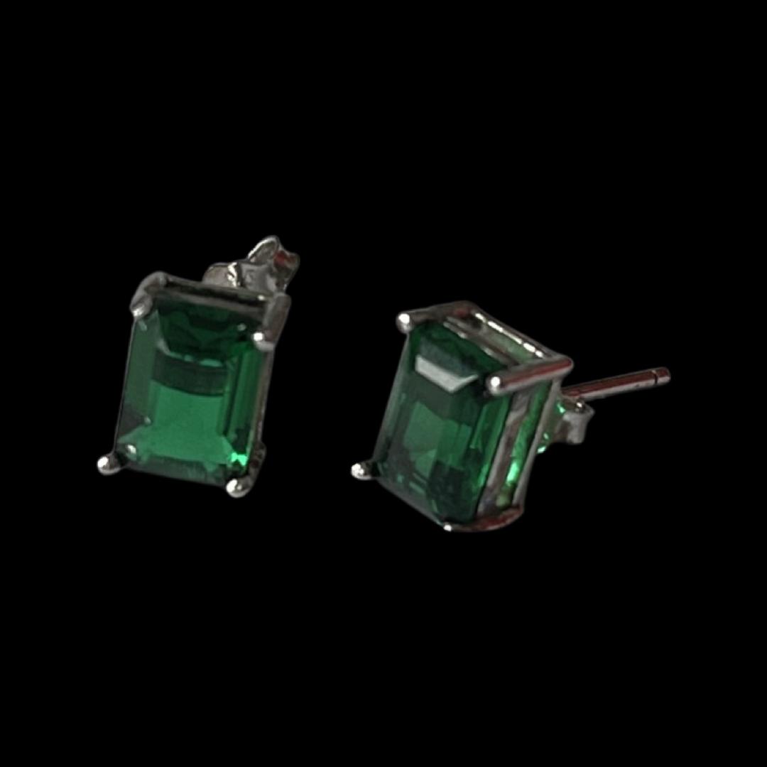 2CT Emerald Square Cut Stud Earrings 18K (1 of 3)