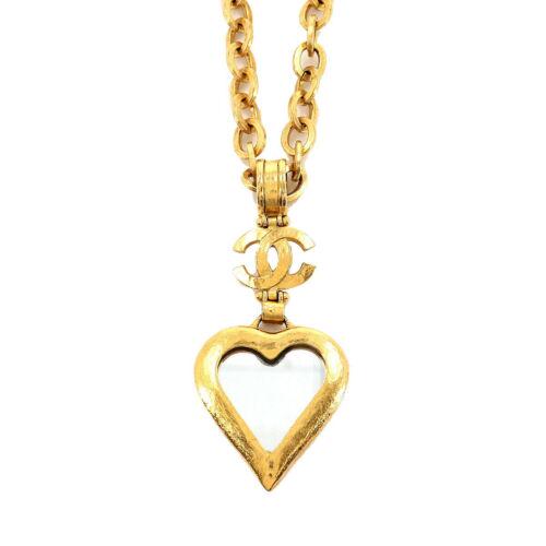 Authentic CHANEL Heart Mirror Coco Long Necklace Gold: This item qualifies for FREE DOMESTIC SHIPPING to customers in the USA Brand: Chanel Weight: 4.72Oz Style: Necklace Engraved: 95P Color: Gold Type: Necklace Country: France Frame Color: Ã¯¼Â
