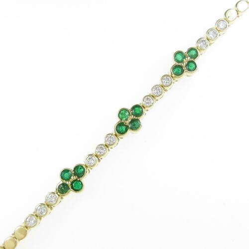 Authentic 750YG 750WG Emerald bracelet: This item qualifies for FREE DOMESTIC SHIPPING to customers in the USA Material: 750Yg 750Wg Stone: Diamond Gender: Ladies Actualsize: Width:6.0Mm Size: 18Cm The BIDHAUS Guarantee: Photos descriptions