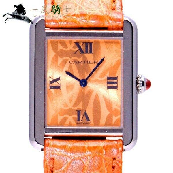 Authentic Cartier Tank Solo SM W1019455 used watch: This item qualifies for FREE DOMESTIC SHIPPING to customers in the USA Condition: Used (pre-owned) Wrist size is 17 cm. Case size is 31 x 27 mm. There are small scars and rubbing from normal use which