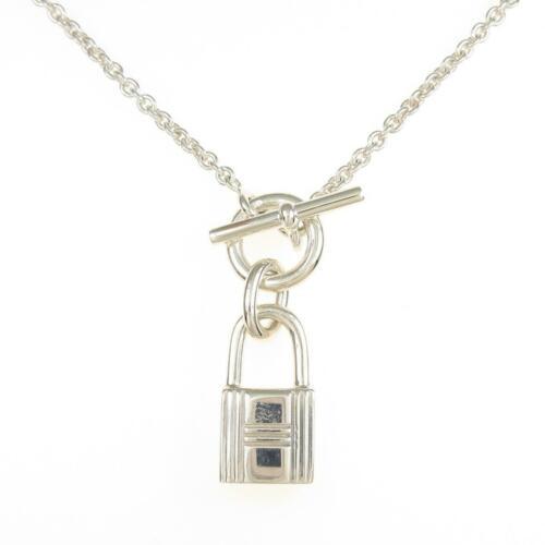 Authentic HERMES Amulet Cadena Kelly Necklace: This item qualifies for FREE DOMESTIC SHIPPING to customers in the USA Brand: Hermes Size: 40Cm Material: 925 Accessories: No Warranty Card Gender: Ladies The BIDHAUS Guarantee: Photos descriptions an
