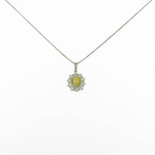 Authentic Platinum ChrysoBeryl Cat's eye necklace: This item qualifies for FREE DOMESTIC SHIPPING to customers in the USA Material: Pt Stone: Diamond 0.435Ct Gender: Ladies Actualsize: Imate Size Of Pendant (Height X Width) : 17.9Mm X 10.7Mm