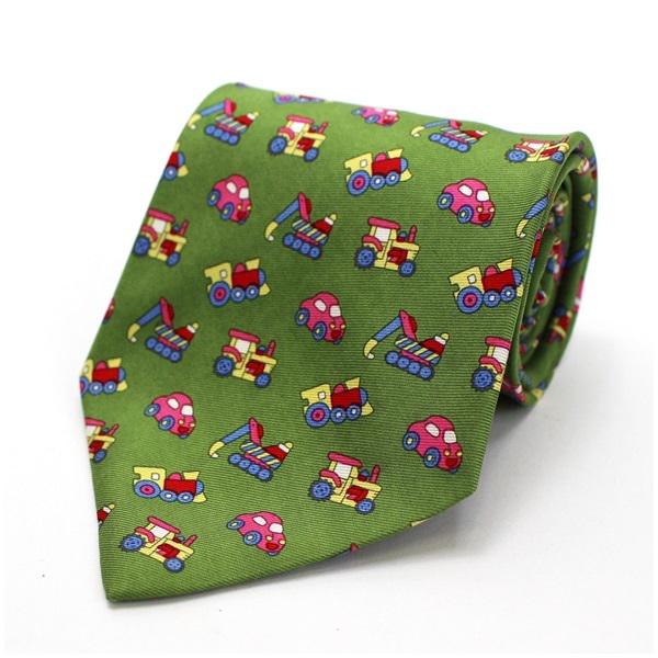 Authentic Etro Silk Tie Green Men: Brand: Etro Type: Cravat Gender: Men,Women Condition: Opened (never used) Material: Silk ,100% Color: Green Width: 9.5cm / 3.74'' Total Length: 144cm / 56.69'' The MYNT Guarantee: Photos descriptions