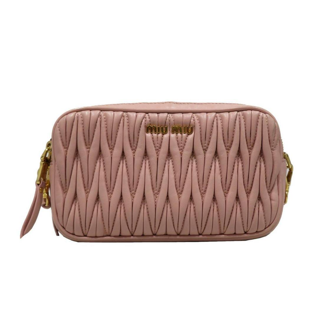 Authentic Miu Materasse Pochette Shoulder Bag Ladies: This item qualifies for FREE DOMESTIC SHIPPING to customers in the USA Brand: Miu Miu Model: 5NF011 Type: Pochette, Shoulder bag Gender: Women Accessories: Guarantee card Condition: Used (very good) M