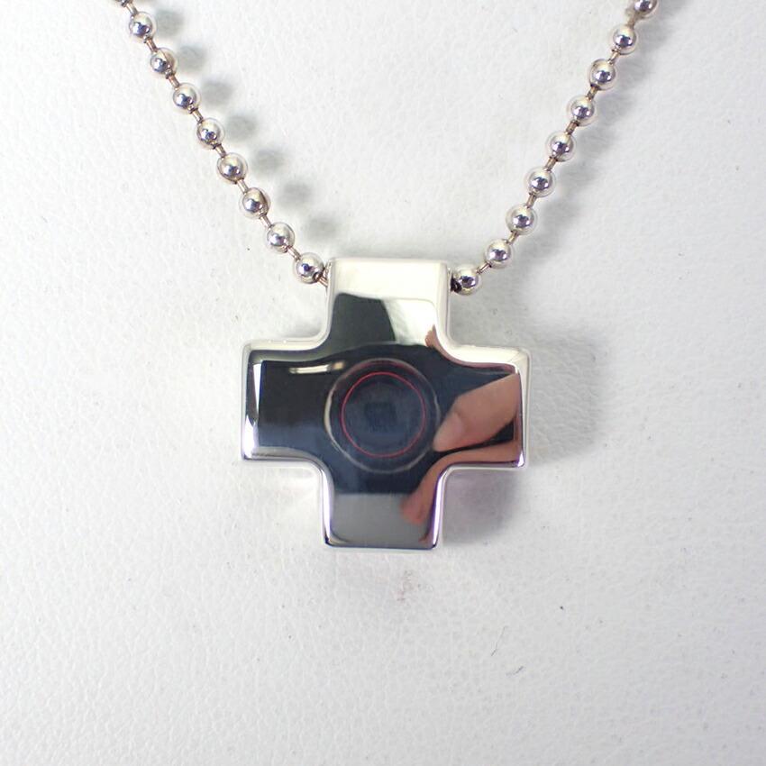 Authentic TIFFANY SV925 Cross Ball Chain Pendant: This item qualifies for FREE DOMESTIC SHIPPING to customers in the USA Brand: Tiffany Condition: Used (very good) Material: Silver 925 Weight: 12.7g / 0.44oz. Necklace Type: Pendant necklace Neck Circ