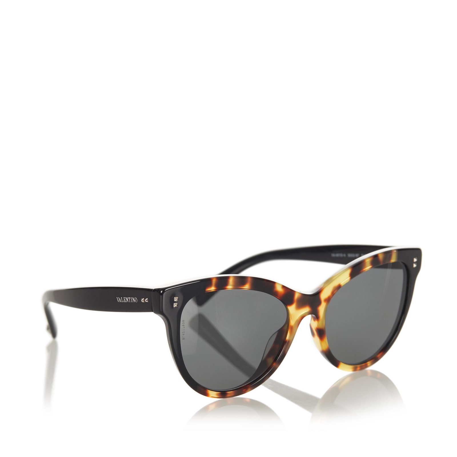 Authentic Valentino Square Tinted Sunglasses: This item qualifies for FREE DOMESTIC SHIPPING to customers in the USA These sunglasses feature an acetate body with tinted lenses. Brand: Valentino Model: Square Tinted Sunglasses Origin: Italy Categ