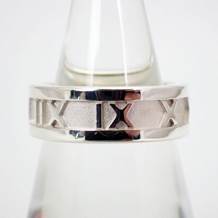 Authentic TIFFANY 925 Atlas Ring 7.5: This item qualifies for FREE DOMESTIC SHIPPING to customers in the USA Brand: Tiffany Line: Atlas Condition: Used (very good) Weight: 5.4g / 0.19oz. Material: Sterling silver 925 Width: 6.1mm / 0.24''