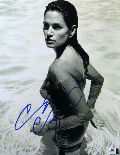 Cindy Crawford Signed Autographed 11X14 Photo Sexy: Cindy Crawford Signed Autographed 11X14 Photo Sexy Vintage in Pool Object Type: Photograph Signed by: Cindy Crawford Industry: Television Autograph Authentication: Global Authentics (GAI) Original/Rep
