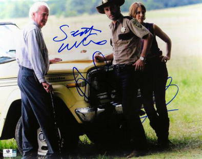 Andrew Lincoln Scott Wilson Lauren Cohan Signed 11X14: Andrew Lincoln Scott Wilson Lauren Cohan Signed 11X14 Photo Walking Dead Object Type: Photograph Industry: Television Original/Reproduction: Original Signed by: Andrew Lincoln Scott Wilson Lauren Coha