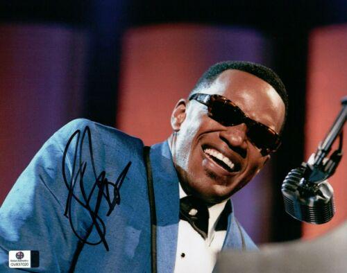 Jamie Foxx Signed Autographed 8X10 Photo Smiling: Jamie Foxx Signed Autographed 8X10 Photo Smiling Playing Piano Industry: Movies Object Type: Photograph Original/Reproduction: Original Autograph Authentication: Global Authentics (GAI) Player: Jamie 