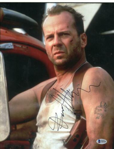 BRUCE WILLIS SIGNED 11X14 PHOTO DIE HARD AUTHENTIC: BRUCE WILLIS SIGNED 11X14 PHOTO DIE HARD AUTHENTIC AUTOGRAPH BECKETT COA Industry: Movies Object Type: Photograph Original/Reproduction: Original Signed by: BRUCE WILLIS Autograph Authentication: Beck
