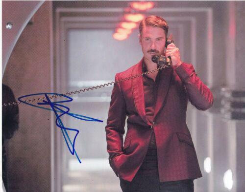 LUCA CALVAN SIGNED 8X10 PHOTO MAN FROM U.N.C.L.E UNCLE: LUCA CALVAN SIGNED 8X10 PHOTO MAN FROM U.N.C.L.E UNCLE AUTHENTIC AUTOGRAPH COA PLEASE NOTE: Framed Large or heavy Items do not have shipping costs included. The exact shipping cost will be added to yo