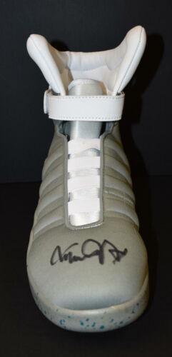 MICHAEL J FOX BACK TO THE FUTURE SIGNED SNEAKER PROOF: MICHAEL J FOX BACK TO THE FUTURE SIGNED SNEAKER PROOF AUTOGRAPH PSA WITNESS PLEASE NOTE: Framed Large or heavy Items do not have shipping costs included. The exact shipping cost will be added to your
