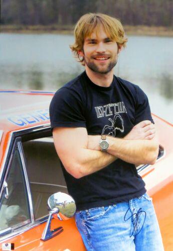 Seann William Scott Signed Autographed 13X19 Photo: Seann William Scott Signed Autographed 13X19 Photo Dukes of Hazzard JSA Industry: Movies Object Type: Photograph Original/Reproduction: Original Signed by: Seann William Scott Autograph Authentication