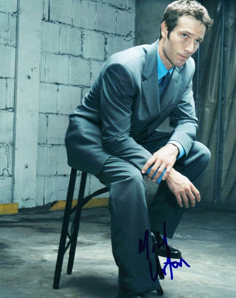 Michael Vartan Authentic Autographed 8x10 Photo: Michael Vartan Authentic Autographed 8x10 Photo Signature: Michael Vartan Product: Autographed 8x10 Photo Featured TV Show: Alias The myntauctions.com Guarantee: All items in this auction are guarante