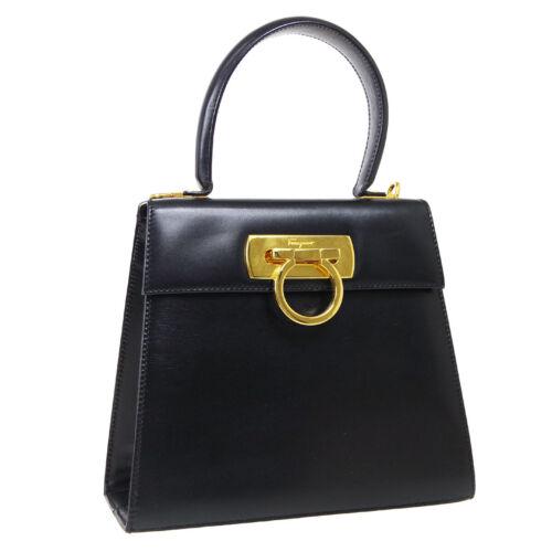 Salvatore Ferragamo Gancini 2way Hand Bag BX-212193: Salvatore Ferragamo Gancini 2way Hand Bag BX-212193 Purse Black Leather Features: 2Way Bag Detachable Strap Inner Pockets Handle Style: Double Handles Department: Women Pattern: Gancini Lining Materia
