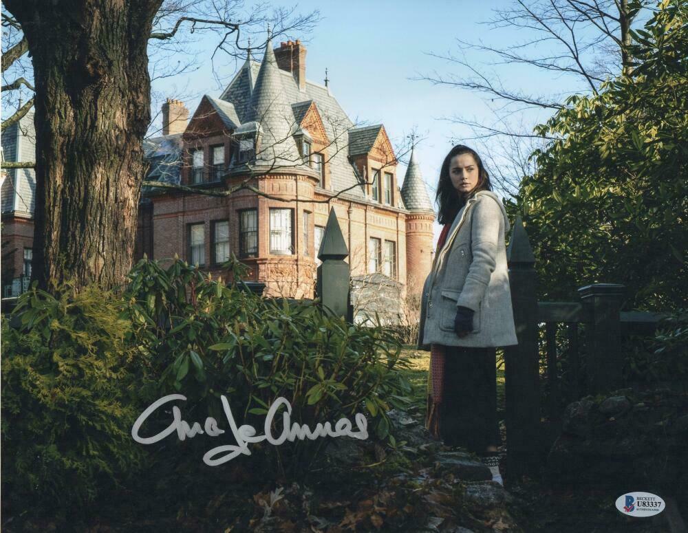 Ana de Armas Authentic Autographed 11x14 Photo: Ana de Armas Authentic Autographed 11x14 Photo Signature: Ana de Armas Product: Autographed 11x14 Photo Featured Movie: Knives Out Certificate of Authenticity: Beckett Hologram & Card The Mynt Guarant