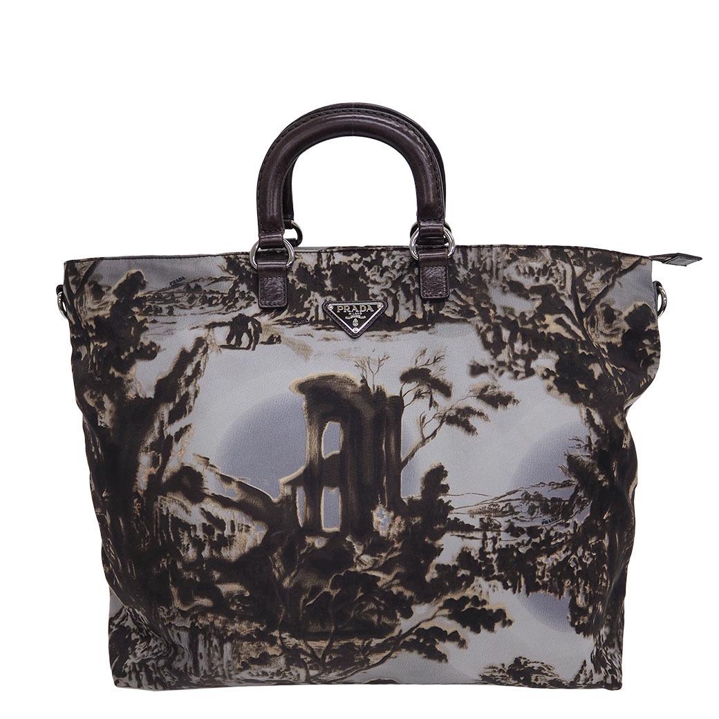 PRADA BN2044 nylon 2WAY handbag brown multicolor: PRADA BN2044 nylon 2WAY handbag brown multicolorBrand: Prada Material: Nylon Color: Brown, Multi-color Size (HxWxD): 35cm x 39cm x 15cm / 13.77'' x 15.35'' x 5.9'' Condition: Used (good) Type: Handbag