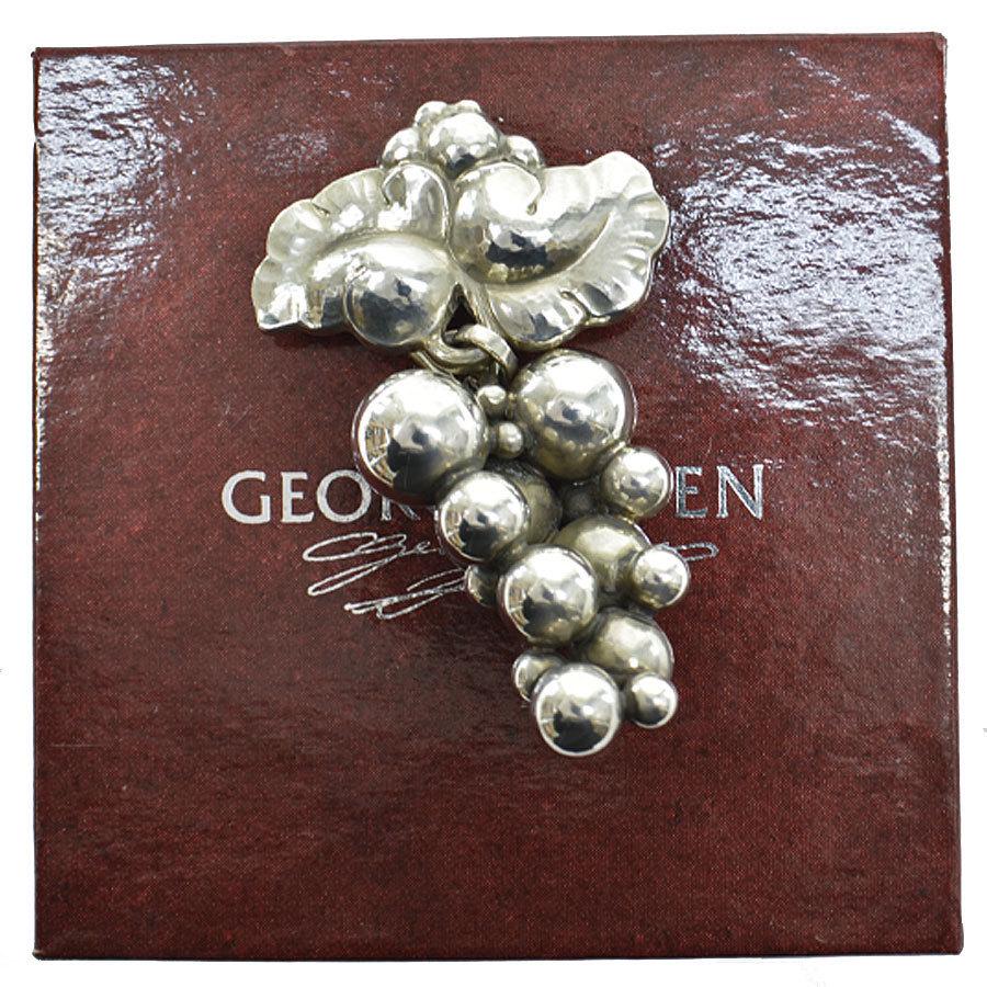 George Jensen GEORG JENSEN Brooch Grape 217B Silver SV925 Ladies: George Jensen GEORG JENSEN Brooch Grape 217B Silver SV925 Ladies Brand: Georg Jensen Type: Brooch Gender: Women Material: Silver 925 Color: Silver Size (HxWxD): 7cm x 4cm / 2.75 x 1.57 Weight: 26g / 0