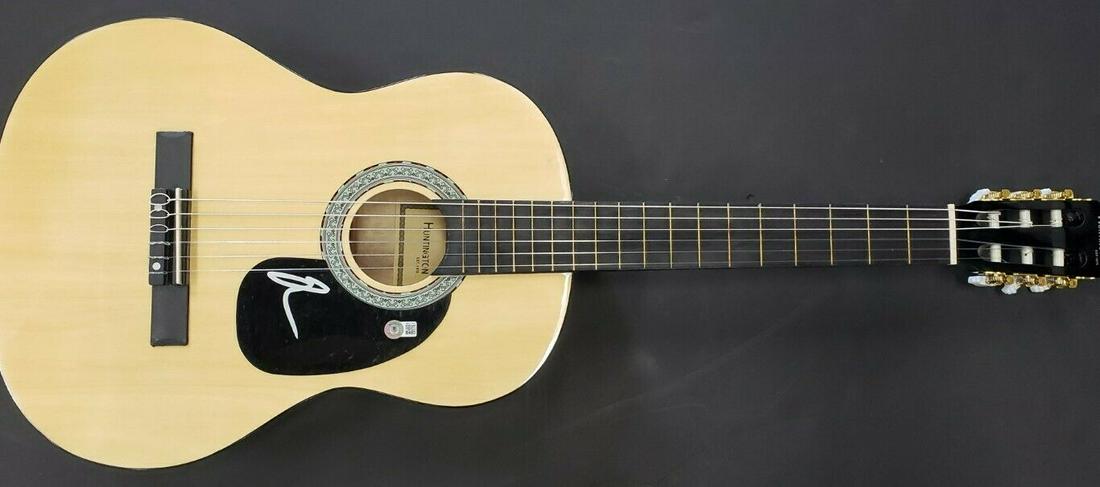 Taylor Hawkins Hand Signed Autographed Guitar The Foo Fighters Drummer: Taylor Hawkins Hand Signed Autographed Guitar The Foo Fighters Drummer Industry: Music Object Type: Guitar & Guitar Pick Original/Reproduction: Original Autograph Authentication: Beckett Autograph Aut