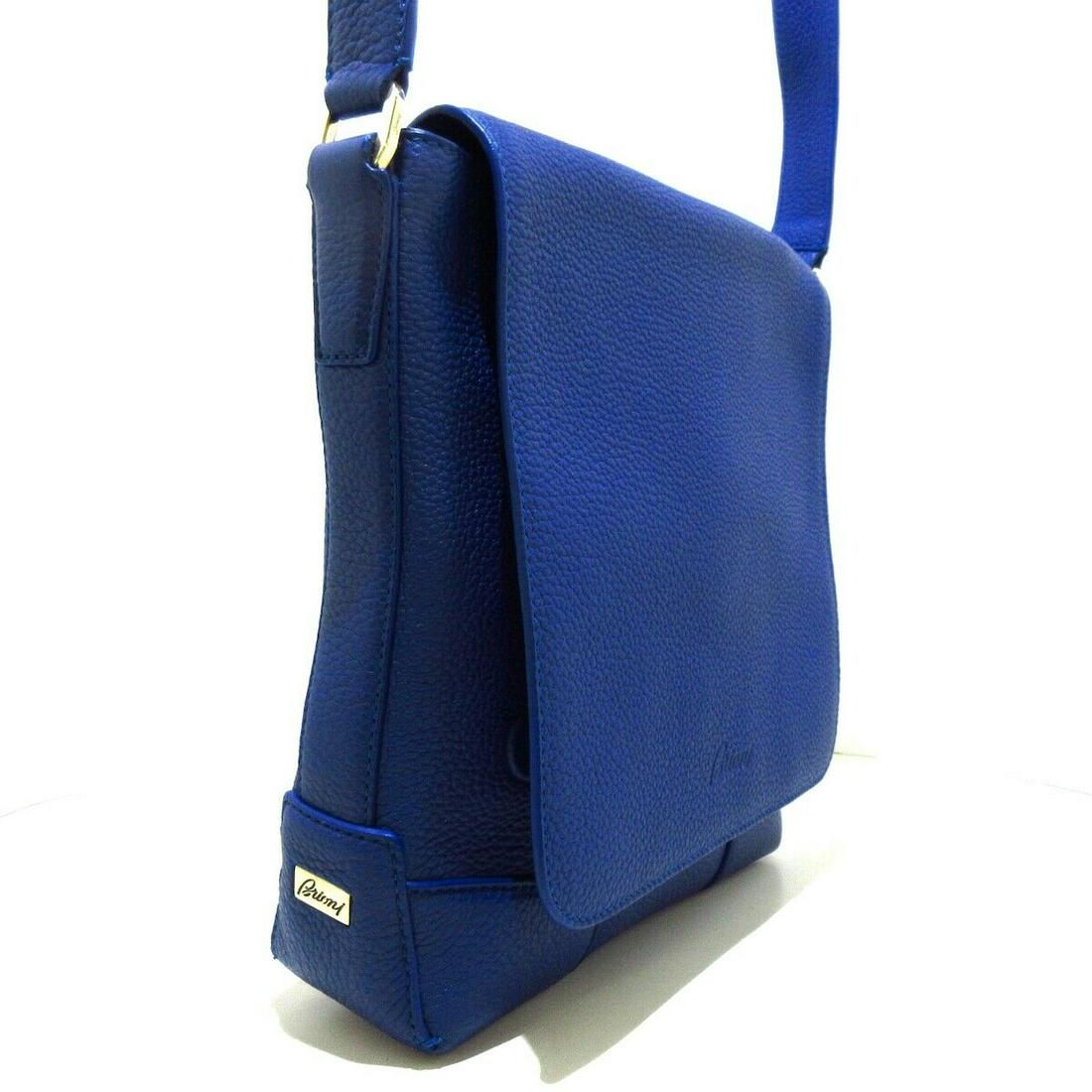 Brioni Blue Leather Shoulder: Brioni Blue Leather Shoulder Brand: Brioni Style: Shoulder Bag Exterior Color: Blue Exterior Material: Leather Accessories: Dust Bag Department: Women Type: Shoulder Bag B: Reasonable Wear and Tears T