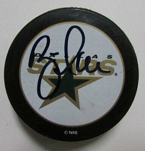 Brett Hull Dallas Stars Autographed/Signed Stars Logo Puck 144372: Brett Hull Dallas Stars Autographed/Signed Stars Logo Puck 144372 Sport: Hockey Product: Hockey Puck Original/Reprint: Original Team: Dallas Stars Autograph Authentication: Seller League: NHL 