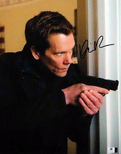 Kevin Bacon Signed Autographed 11X14 Photo Holding Gun Around Corner GV842227: Kevin Bacon Signed Autographed 11X14 Photo Holding Gun Around Corner GV842227 Industry: Movies Object Type: Photograph Original/Reproduction: Original Signed by: Kevin Bacon Autograph
