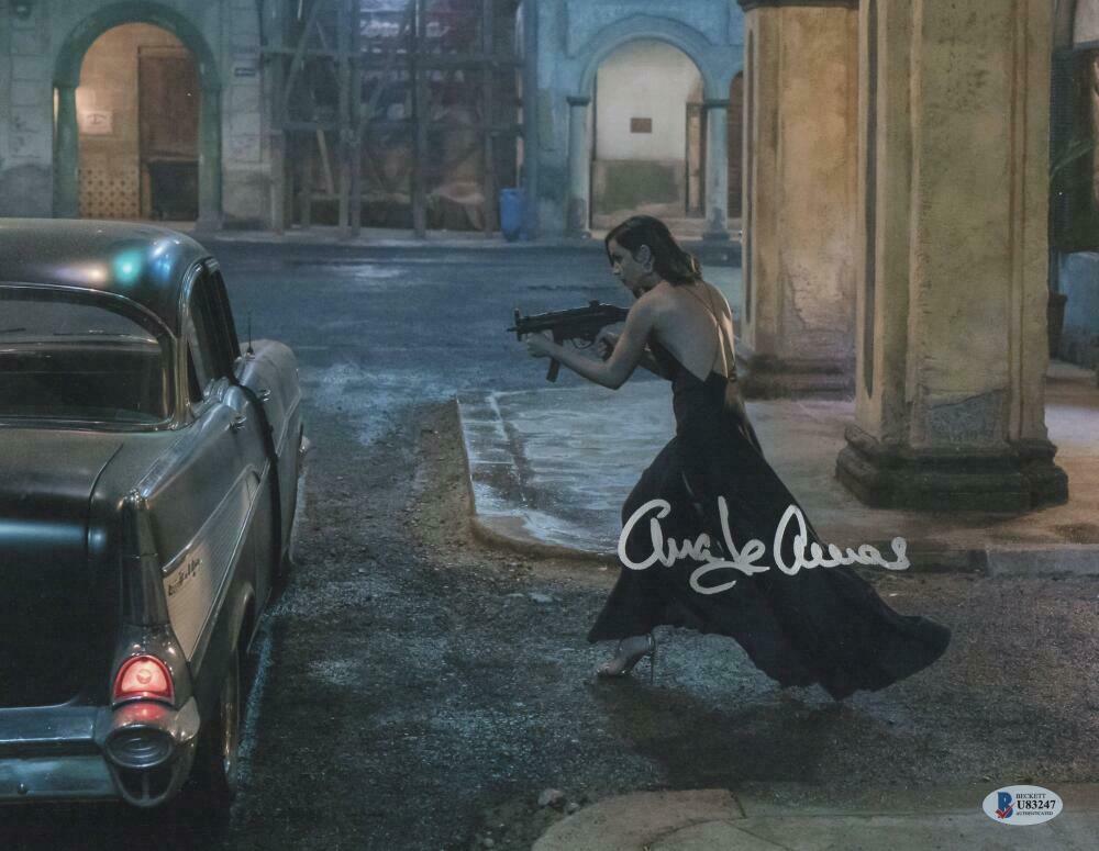 Ana de Armas Authentic Autographed 11x14 Photo: Ana de Armas Authentic Autographed 11x14 Photo Signature: Ana de Armas Product: Autographed 11x14 Photo Featured Movie: James Bond Certificate of Authenticity: Beckett Hologram & Card The Mynt Guarant
