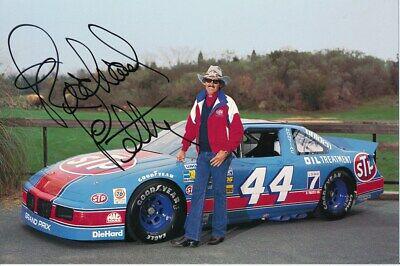 Richard Petty NASCAR Racing Champ Signed/Autographed 9x6 Photo 149163: Richard Petty NASCAR Racing Champ Signed/Autographed 9x6 Photo 149163 Sport: Other Sports Product: 8x10 Original/Reprint: Original Autograph Authentication: Seller League: NASCAR PLEASE NOTE: