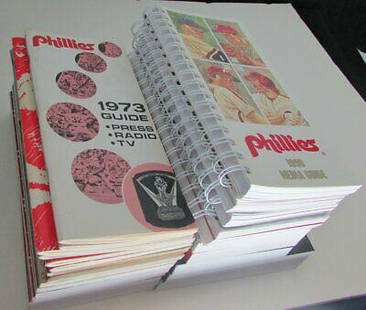 Lot of 25 Philadelphia Phillies Media/Press Guides 1973-1999 not 87 & 91 155240: Lot of 25 Philadelphia Phillies Media/Press Guides 1973-1999 not 87 & 91 155240 Team: Philadelphia Phillies Original/Reproduction: Original League: MLB PLEASE NOTE: Framed Large or heavy Items do