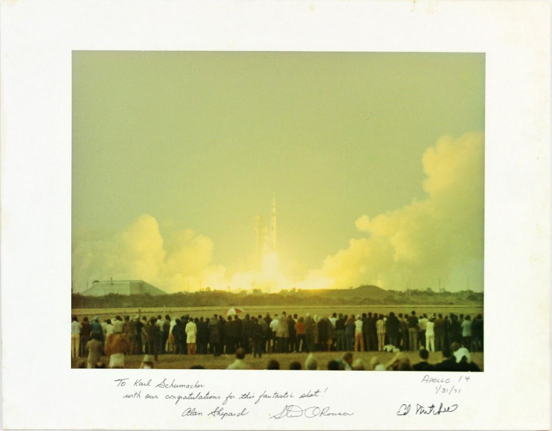 Apollo 14 (3) Shepard Roosa & Mitchell Signed Mounted 10.35x13.5 Photo: Apollo 14 (3) Shepard Roosa & Mitchell Signed Mounted 10.35x13.5 Photo PRODUCT_COA: BAS PRODUCT_SIGNED_BY_NAME: Alan Shepard Stuart Roosa & Edgar Mitchell PRODUCT_SIGNED_BY_BRAND: Apollo 14 Pre-Owned 