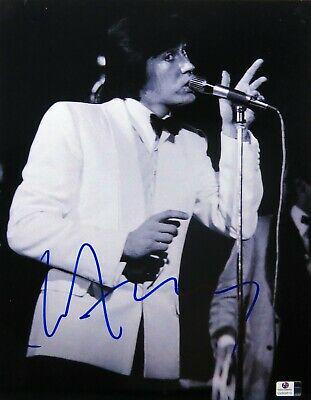 Bryan Ferry Signed Autographed 11X14 Photo Vintage B/W Crooner GV809510: Bryan Ferry Signed Autographed 11X14 Photo Vintage B/W Crooner GV809510 Industry: Music Object Type: Photograph Original/Reproduction: Original Autograph Authentication: Global Authentics (GAI) Player