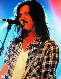 Gilby Clarke Signed Autographed 11X14 Photo Guns N Roses Guitarist GV837776: Gilby Clarke Signed Autographed 11X14 Photo Guns N Roses Guitarist GV837776 Industry: Music Object Type: Photograph Original/Reproduction: Original Autograph Authentication: Global Authentics (GAI)