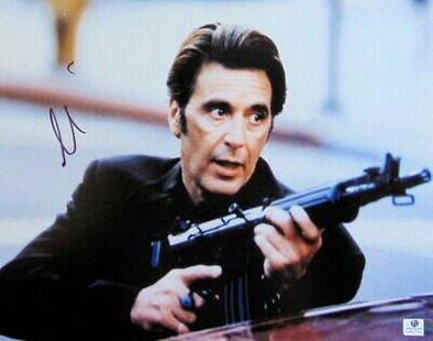 Al Pacino Signed Autographed 11X14 Photo Heat Vincent Hanna w/Gun GV697102: Al Pacino Signed Autographed 11X14 Photo Heat Vincent Hanna w/Gun GV697102 Industry: Movies Object Type: Photograph Original/Reproduction: Original Signed by: Al Pacino Autograph Authentication: