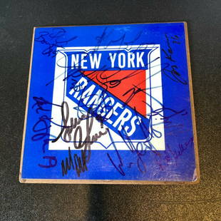 Mike Richter Rod Gilbert New York Rangers Legends Signed Mini Plaque: Mike Richter Rod Gilbert New York Rangers Legends Signed Mini Plaque Industry: Movies Original/Reproduction: Original Original/Reprint: Original PLEASE NOTE: Framed Large or heavy Items do not