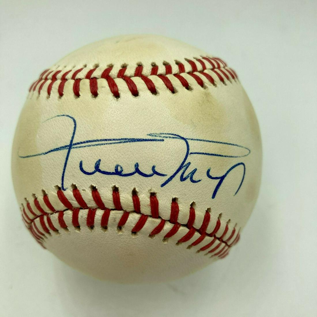 Willie Mays Signed Autographed Official National League Baseball With JSA COA: Willie Mays Signed Autographed Official National League Baseball With JSA COA Product: Ball Sport: Baseball-MLB Autograph Authentication: James Spence Authentication (JSA) Original/Reprint: Original P