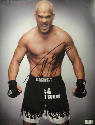 Tito Ortiz Hand Signed Autographed 11x14 Photo UFC MMA Fighter GA 758189: Tito Ortiz Hand Signed Autographed 11x14 Photo UFC MMA Fighter GA 758189 Sport: Mixed Martial Arts (MMA) Original/Reprint: Original Product: Memorabilia Player: Tito Ortiz PLEASE NOTE: Framed Large or