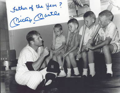 Yankees Mickey Mantle Father of the Year? Signed 11x14 Photo Auto Graded 10!