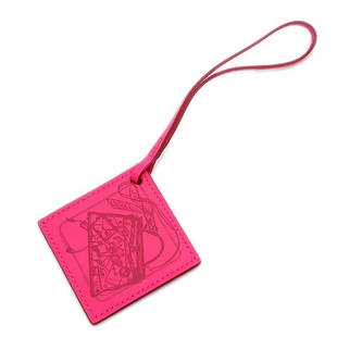 Hermes Carre Nano Bag Charm Swift Rose Mexico: Hermes Carre Nano Bag Charm Swift Rose Mexico Brand: Hermes Type: Handbag charm Material: Swift leather Size (HxWxD): 65.00mm x 65.00mm / 2.56 x 2.56 Weight: 15g / 0.52oz. A+: Never Used The