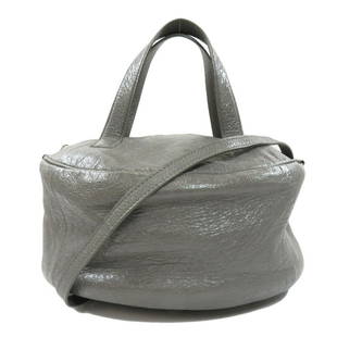 Balenciaga Air Hobo S Handbag Leather Women's BALENCIAGA: Balenciaga Air Hobo S Handbag Leather Women's BALENCIAGA Brand: Balenciaga Model: Air Hobo S Handbag Type: Handbag Material: Leather Leather: Color: Gray Closure: Open Outer Pocket: Zipper