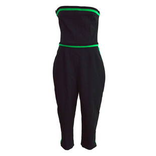 CHANEL 94A #40 CC Logos Sleeveless All in one Pants Black: CHANEL 94A #40 CC Logos Sleeveless All in one Pants Black Size: #40 Country/Region of Manufacture: France Department: Women Style: All in one Material: 96% Wool 4% Lycra Type: Pants Color: Black